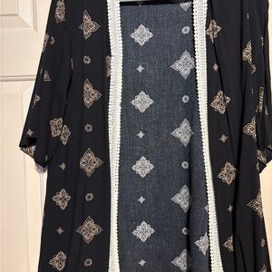 Cozy Casual Black and White Floral Kimono